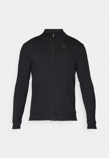 Спортивная кофта