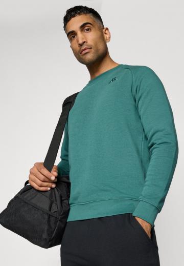 Спортивная кофта