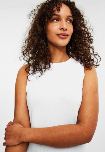 Вязаное платье