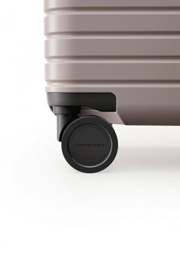 Чемодан на колесах