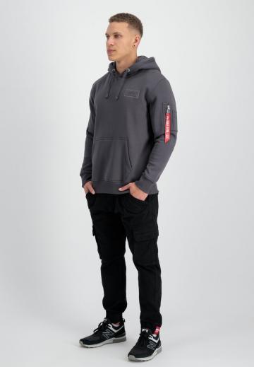 Пуловер с капюшоном