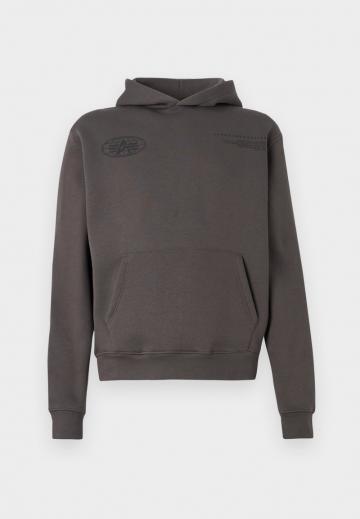 Пуловер с капюшоном