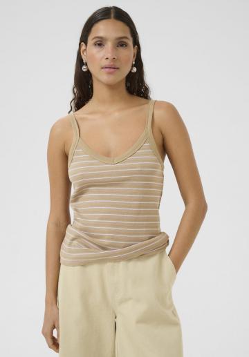 Топ на бретельках