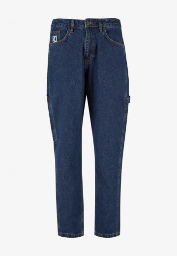 Узкие джинсы