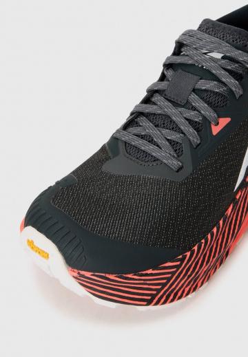 Беговые кроссовки