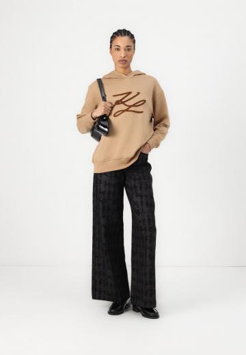 Пуловер с капюшоном