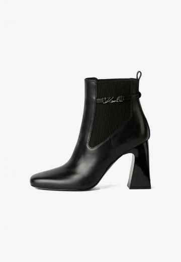 Полусапожки на высоком каблуке