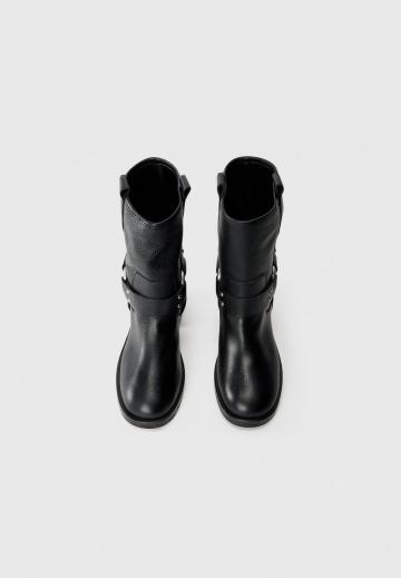 Ковбойские сапоги