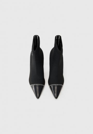 Высокие сапоги