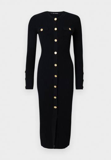 Вязаное платье