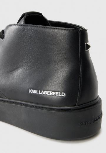 Ботинки на шнуровке