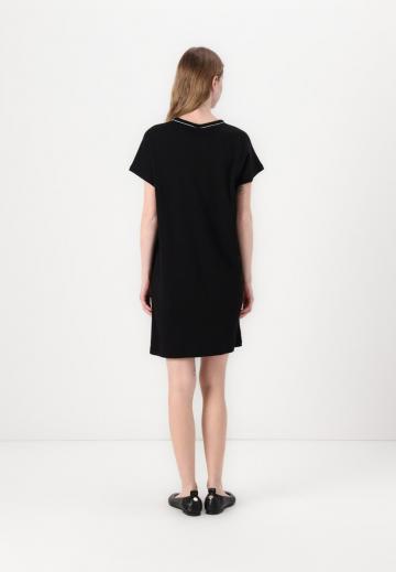 Короткое платье