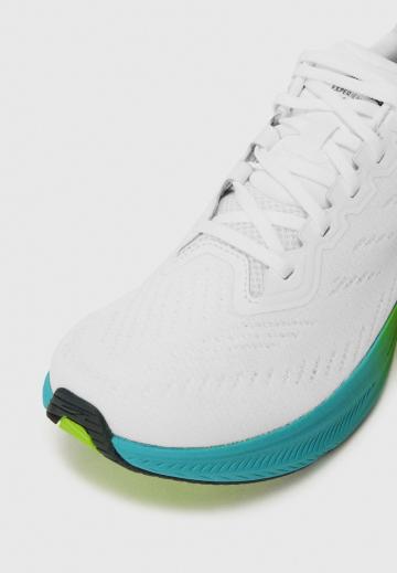 Беговые кроссовки