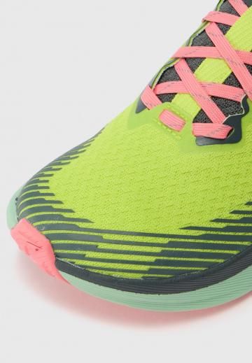 Беговые кроссовки