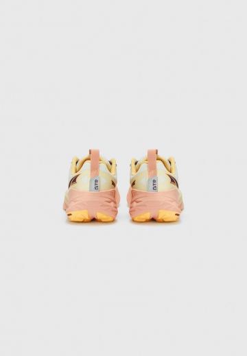 Беговые кроссовки