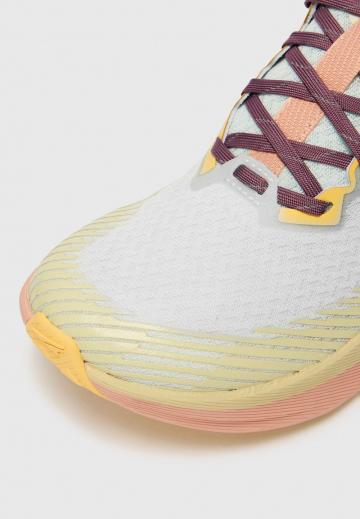 Беговые кроссовки