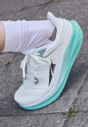 Беговые кроссовки