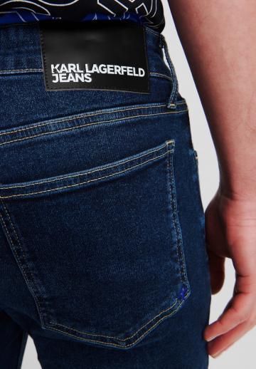 Узкие джинсы