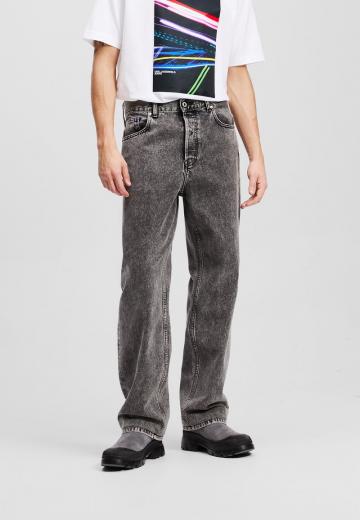 Прямые джинсы