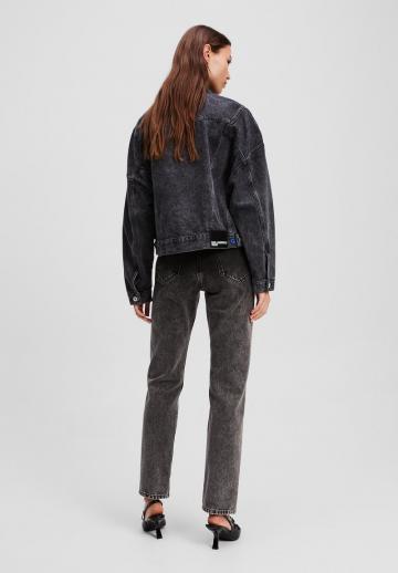 Прямые джинсы