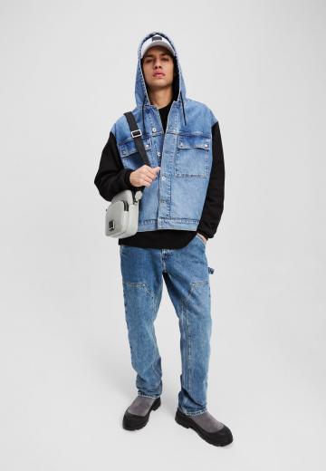 Джинсовая куртка