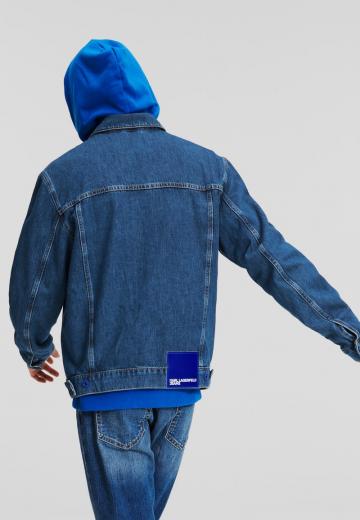 Джинсовая куртка