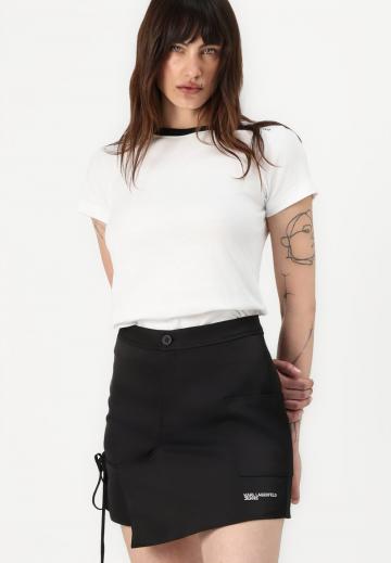 Юбка с накладными карманами
