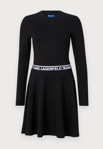 Короткое платье