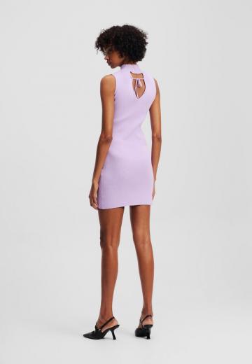 Вязаное платье