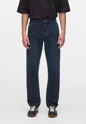 Прямые джинсы