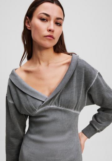 Вязаное платье