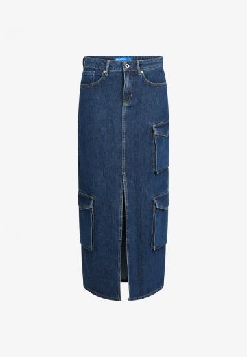 Юбка с накладными карманами