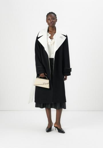 Шерстяное пальто