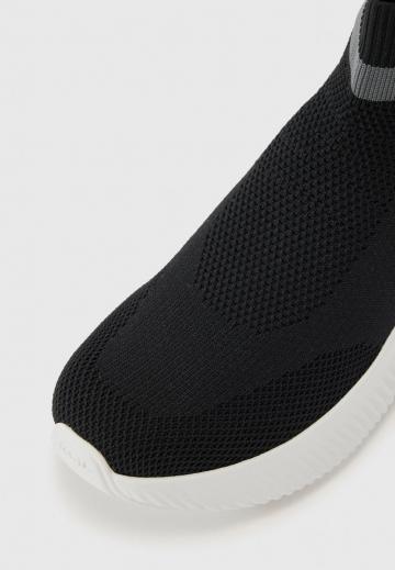 Сапожки на танкетке