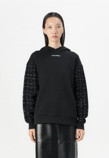 Пуловер с капюшоном