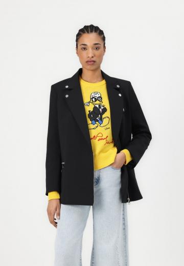 Блейзер с накладными карманами