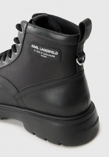 Ботинки на шнуровке