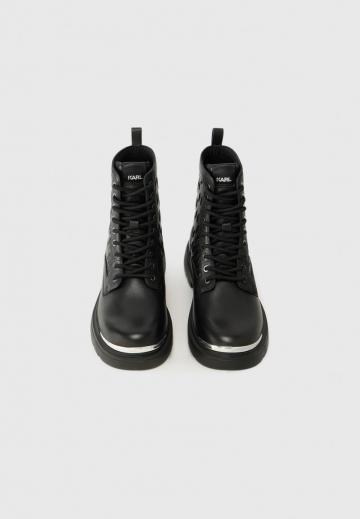 Ботинки на шнуровке