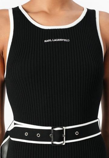 Вязаное платье