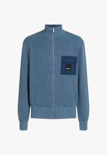 Вязаная кофта