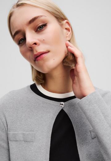 Вязаная кофта