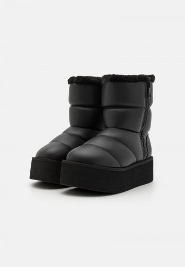 Полусапожки на платформе