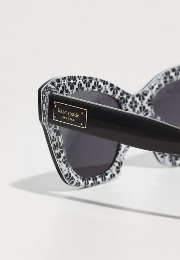 Солнечные очки