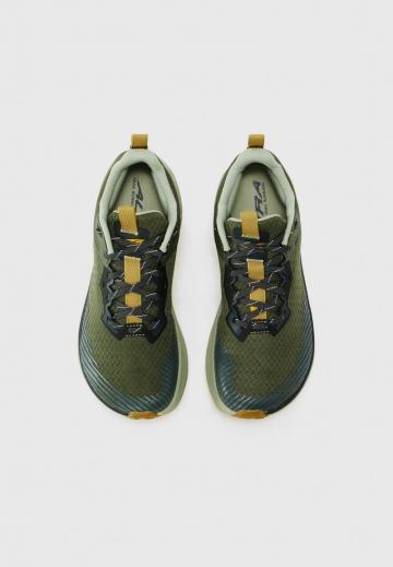 Беговые кроссовки