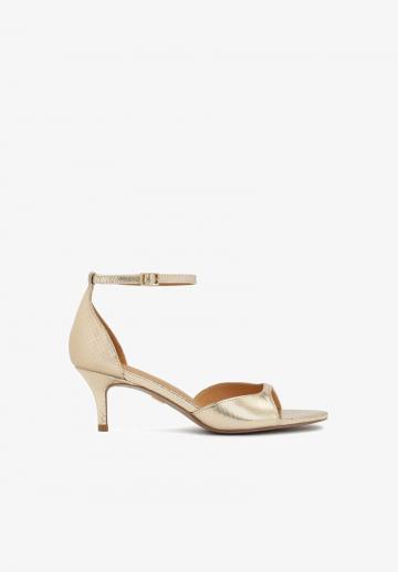 Туфли с открытым носом