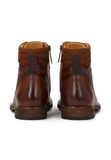 Ботинки на шнуровке