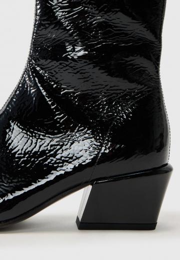 Ковбойские сапожки