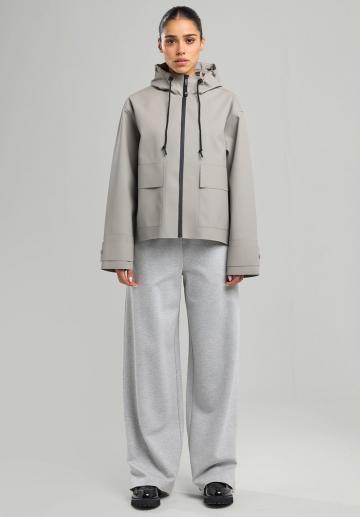 Куртка с накладнымит карманами