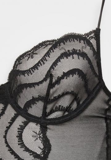 Кружевное боди