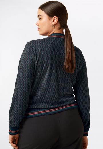 Жаккардовая вязаная кофта